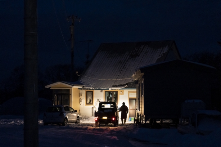 酪農家の朝_サムネイル画像